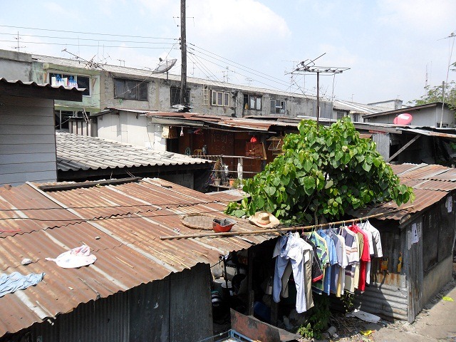 Settlements by the tracks