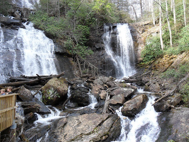 anna-ruby-falls