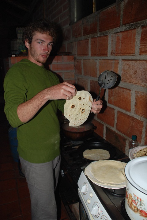 eddie-making-chapattis