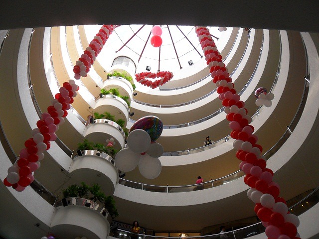 spiralling-mall