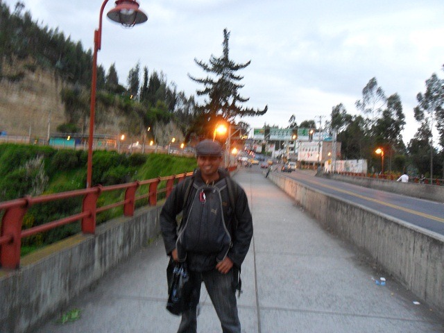 walking-from-ecuador-to-colombia